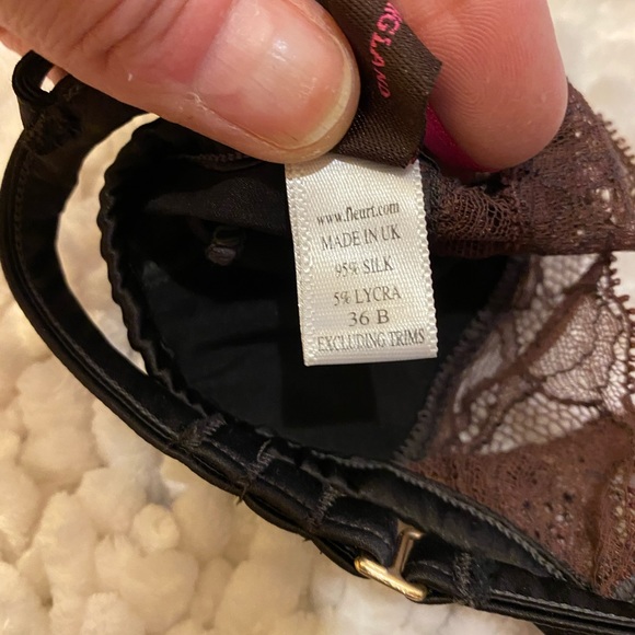 Fleur T beautiful bralette & thong set - Picture 7 of 8